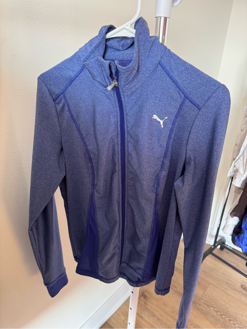 PUMA All Eyes On Me Full-Zip Track Jacket Size Medium